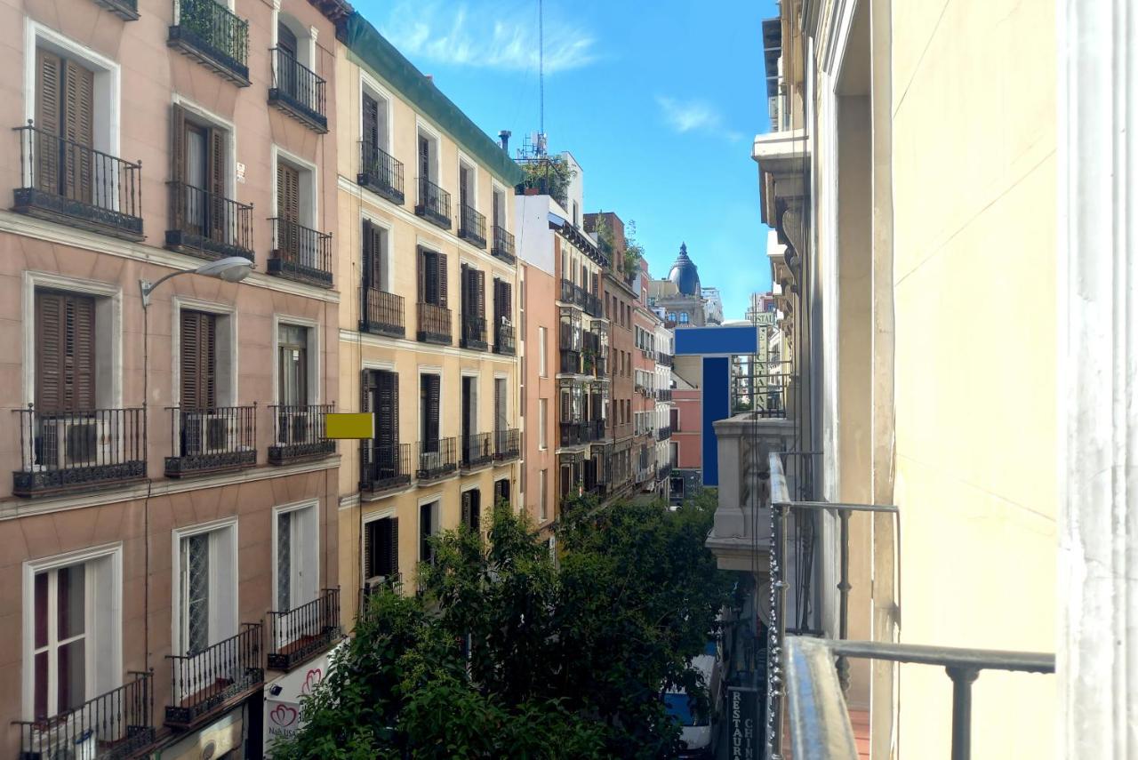 Woohoo Rooms Hortaleza Madrid Extérieur photo